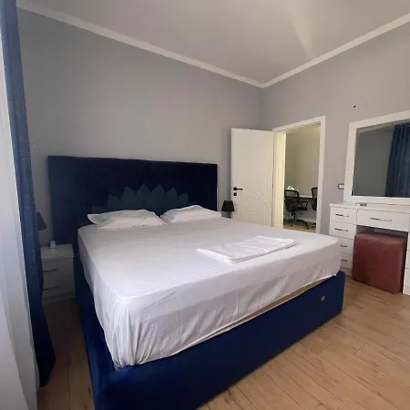 Διαμέρισμα Luxuryapt/kingbed/bathtub/homeoffice/53inchsmarttv Τίρανα